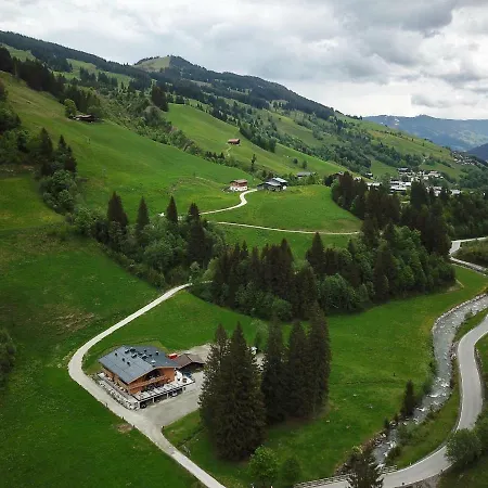 Fassl * Saalbach-Hinterglemm